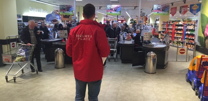 Kundenakquise im Supermarkt